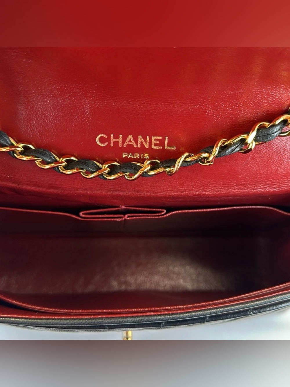 CHANEL Rare Early‑80s Chevron Lambskin Turnlock Envelope Bag 24K Gold‑Plated - Picture 13 of 16
